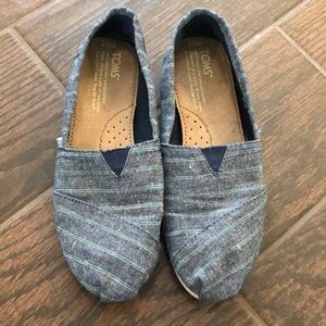 TOMS shoes